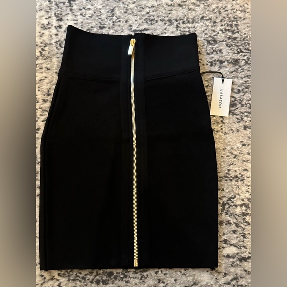 Aritiza Babaton tempt mini skirt. Gold zipper accent. XS. Brand new - Picture 3 of 3